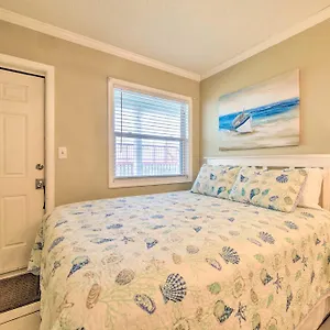 Beachfront Pcb Studio Pool, Patio And Deck Access! Panama City Beach