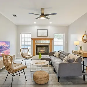 The Coastal Cottage, Steps From The Beach Panama City Beach